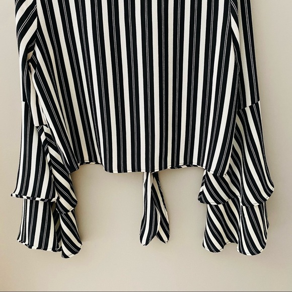 Altar'd State Stripped Bell Sleeve Blouse Black/Ivory Sz Small - Picture 8 of 9